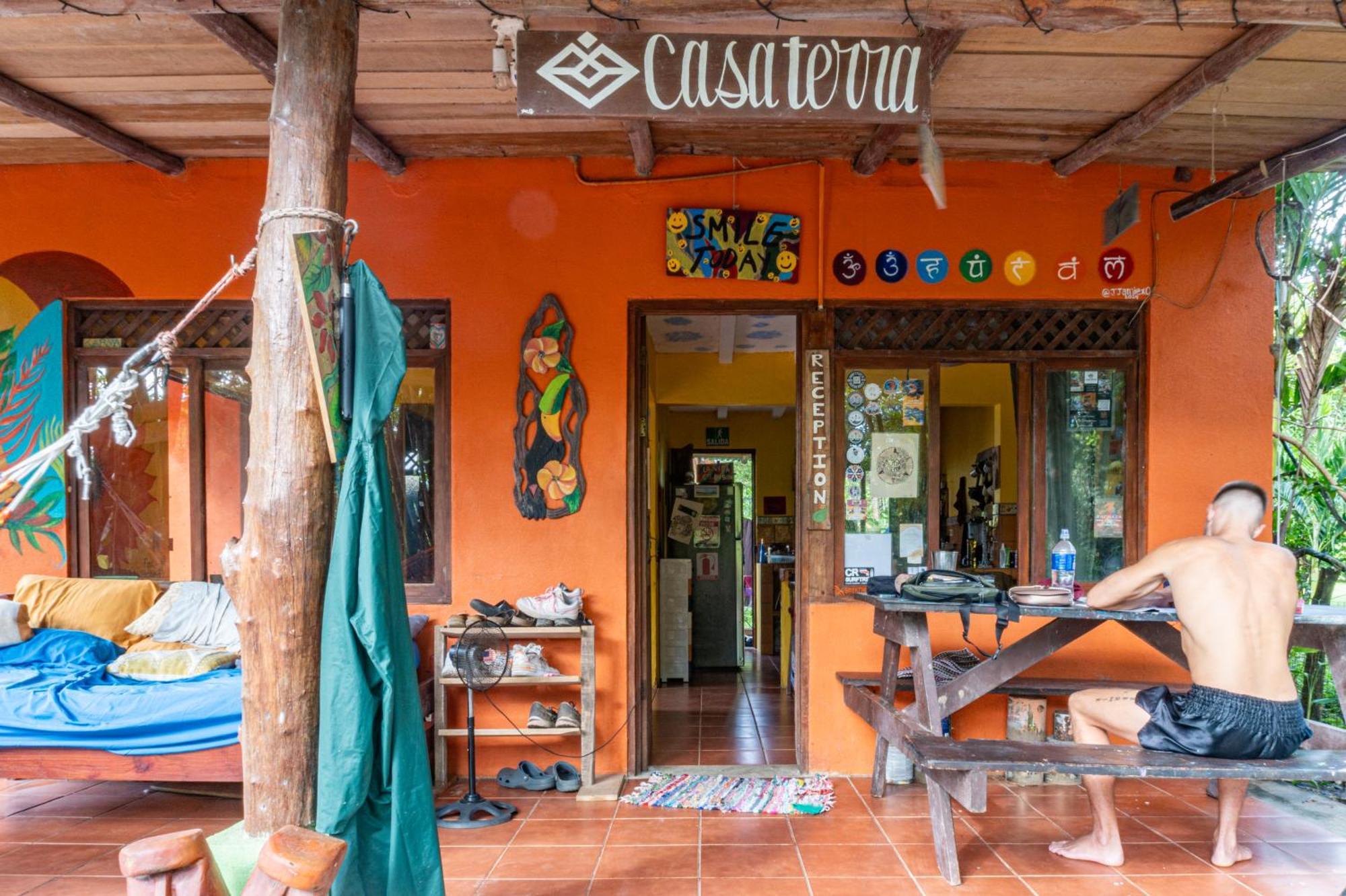 Casa Terra Hostel Sámara Exteriör bild